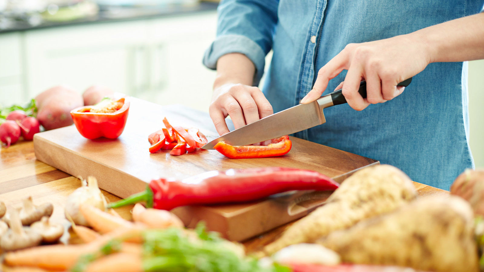 Taste the Heat: A Culinary Adventure into Spicy Delights with SENSARTE Cookware